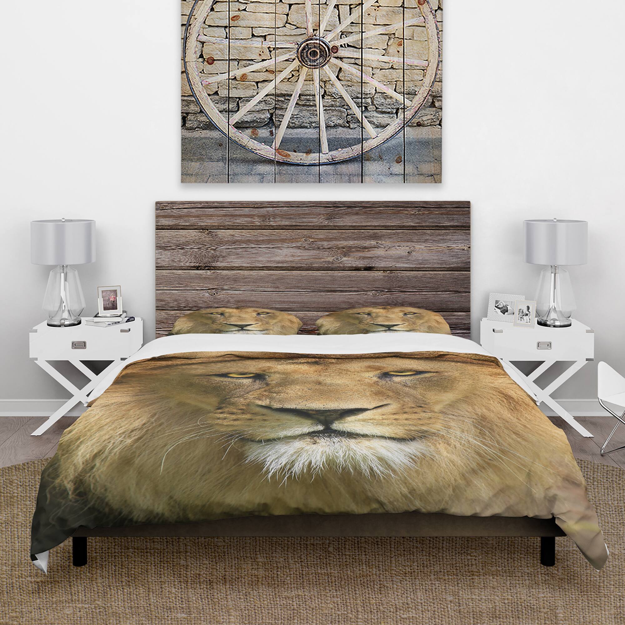 Designart 'Lion with Calm Face' Animal Bedding Set